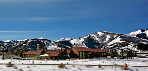 BEST WESTERN LANDMARK INN image 1